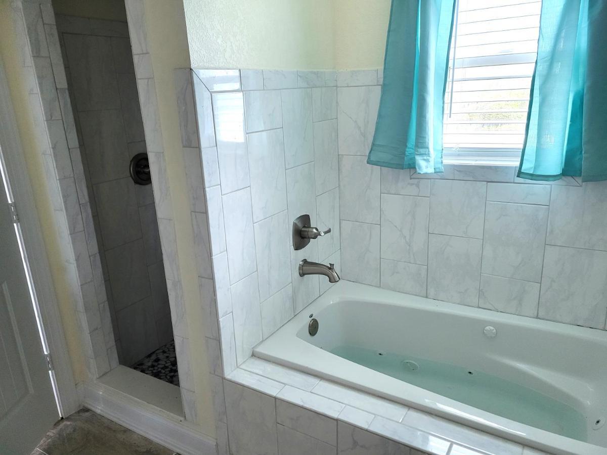 8018 Beach Rd, Semi-Oceanfront, Pool/Hot Tub Nags Head Extérieur photo
